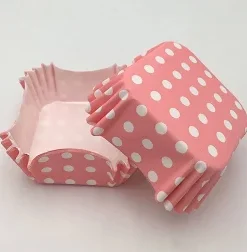 กระทงสี่เหลี่ยม-ชมพูจุดขาว Size 6x6x2cm